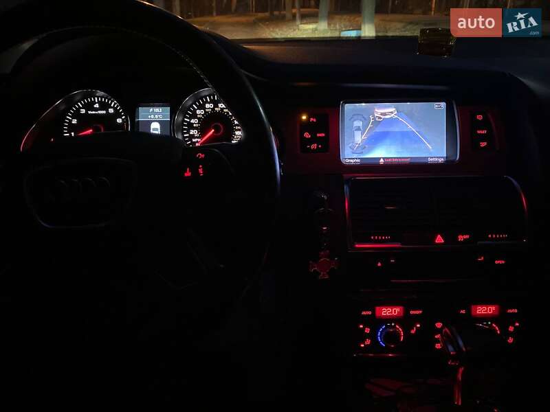 Позашляховик / Кросовер Audi Q7 2012 в Одесі