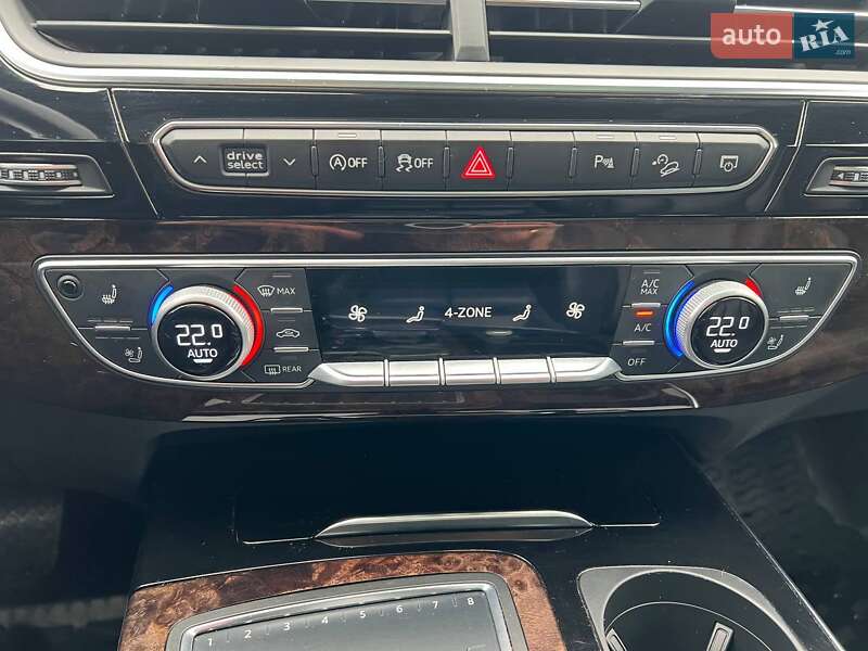 Внедорожник / Кроссовер Audi Q7 2017 в Львове