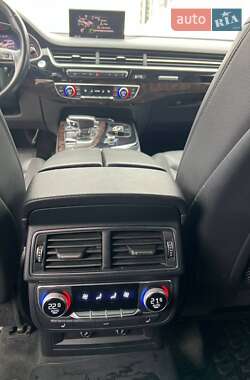 Внедорожник / Кроссовер Audi Q7 2017 в Львове