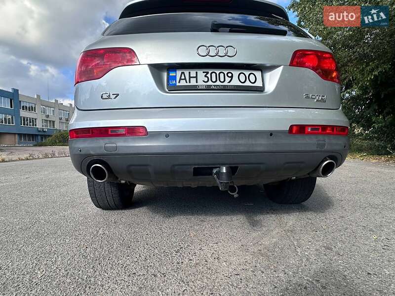 Позашляховик / Кросовер Audi Q7 2006 в Дніпрі