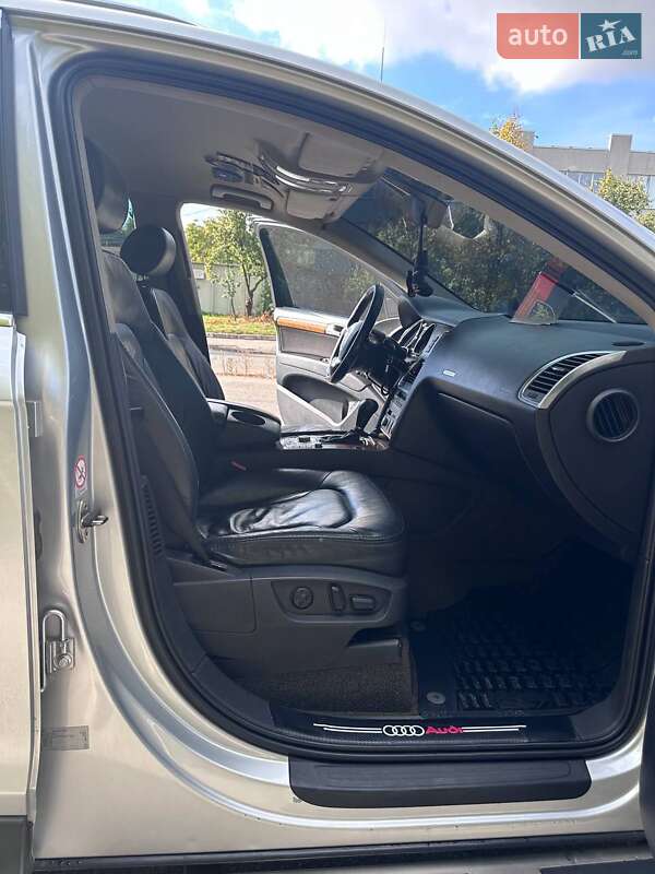 Позашляховик / Кросовер Audi Q7 2006 в Дніпрі