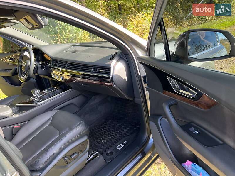 Внедорожник / Кроссовер Audi Q7 2016 в Ивано-Франковске фото 8 Внедорожник / Кроссовер Audi Q7 2016 в Ивано-Франковске