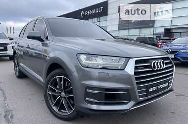 Внедорожник / Кроссовер Audi Q7 2016 в Киеве