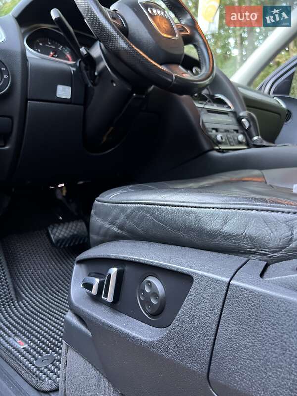 Позашляховик / Кросовер Audi Q7 2010 в Нововолинську