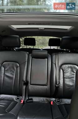 Внедорожник / Кроссовер Audi Q7 2010 в 