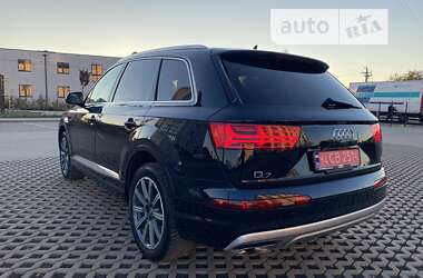 Внедорожник / Кроссовер Audi Q7 2016 в Луцке