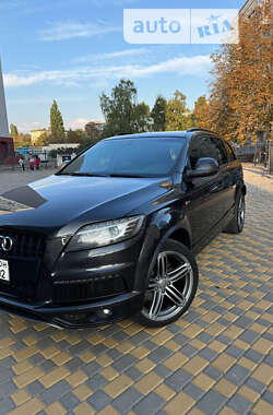 Внедорожник / Кроссовер Audi Q7 2013 в Кременчуге