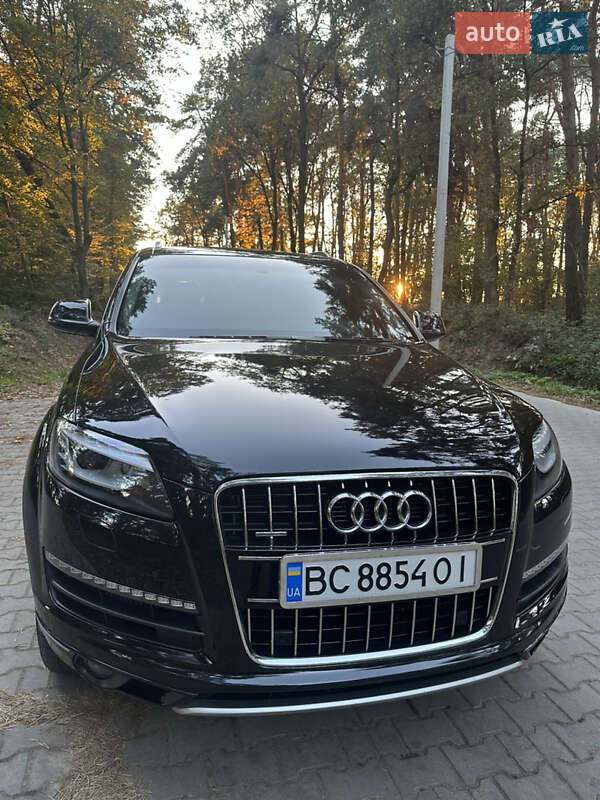 Позашляховик / Кросовер Audi Q7 2012 в Львові