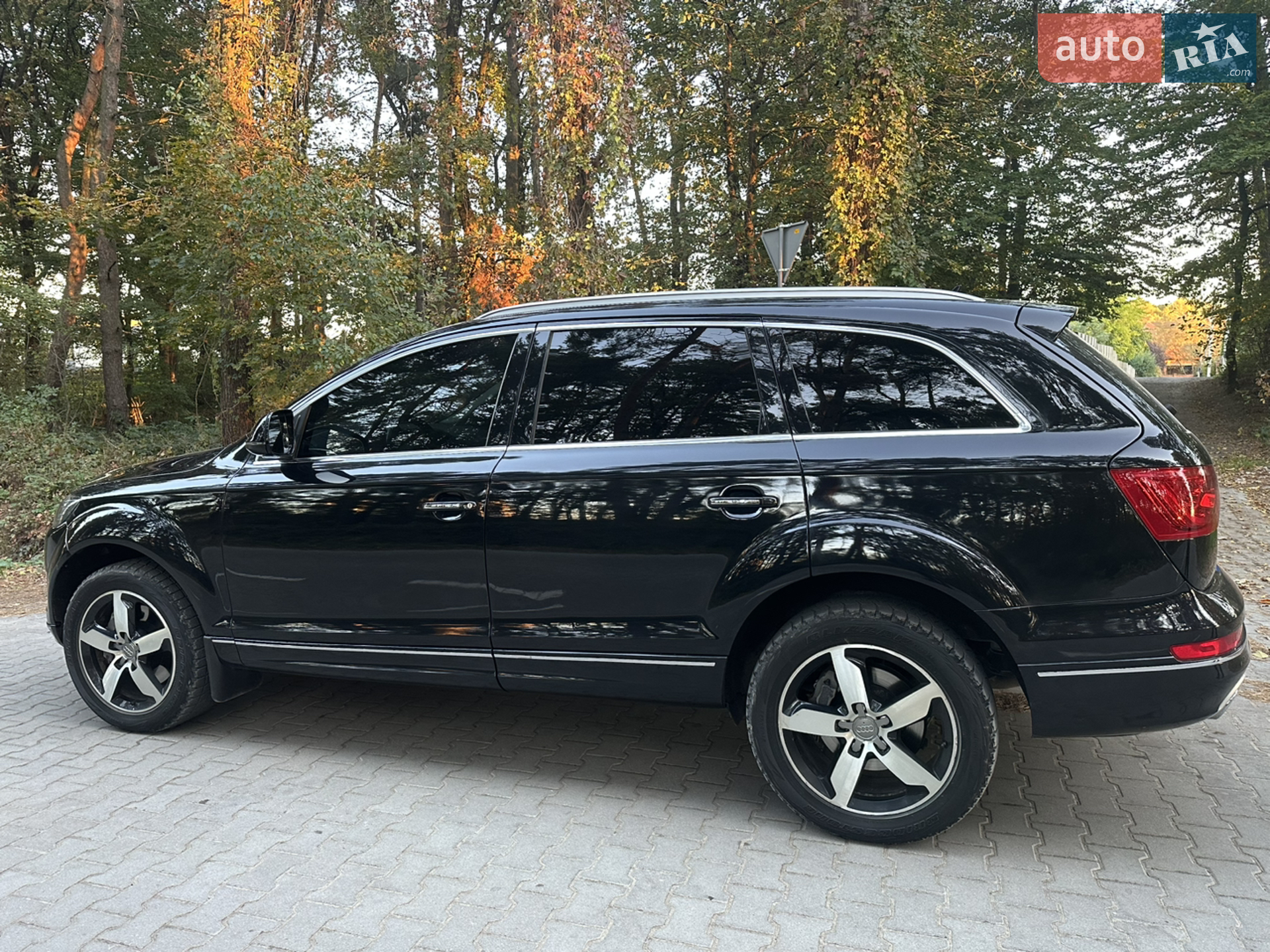 Audi Q7 2012 VIN WA1LMAFE5CD007544 фото оголошення 15 з 26