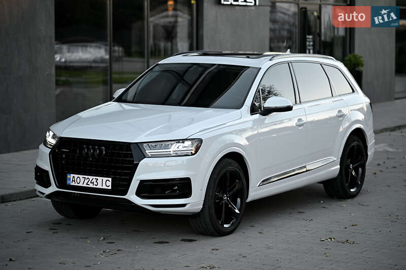 Внедорожник / Кроссовер Audi Q7 2018 в Ужгороде