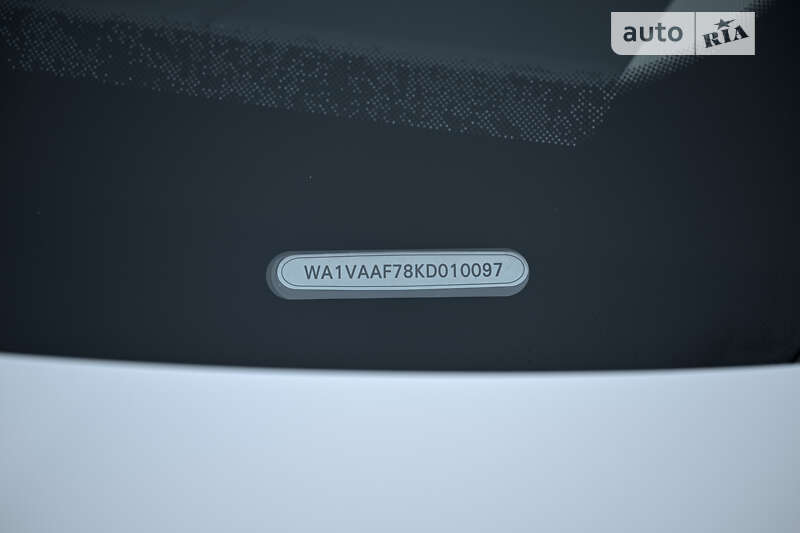 Внедорожник / Кроссовер Audi Q7 2018 в Ужгороде