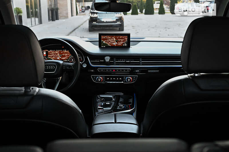 Внедорожник / Кроссовер Audi Q7 2018 в Ужгороде