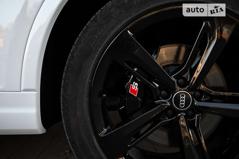 Внедорожник / Кроссовер Audi Q7 2018 в Ужгороде