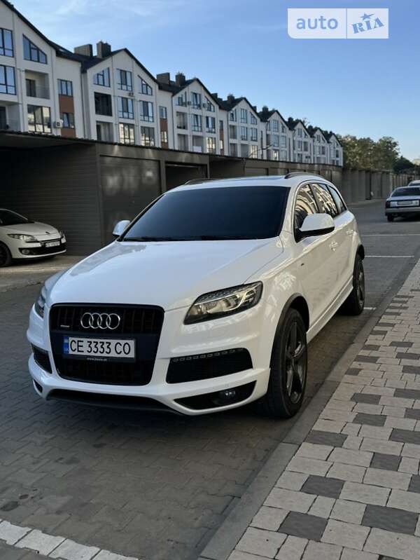 Внедорожник / Кроссовер Audi Q7 2011 в Черновцах