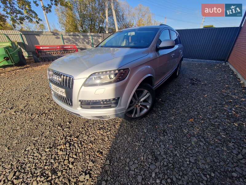 Позашляховик / Кросовер Audi Q7 2012 в Камені-Каширському