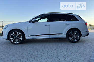 Внедорожник / Кроссовер Audi Q7 2025 в Ивано-Франковске