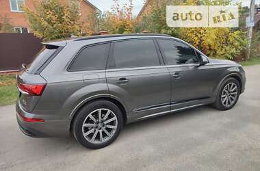 Позашляховик / Кросовер Audi Q7 2020 в Києві