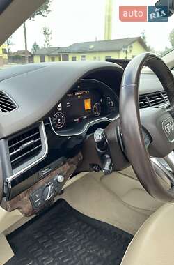 Внедорожник / Кроссовер Audi Q7 2018 в 