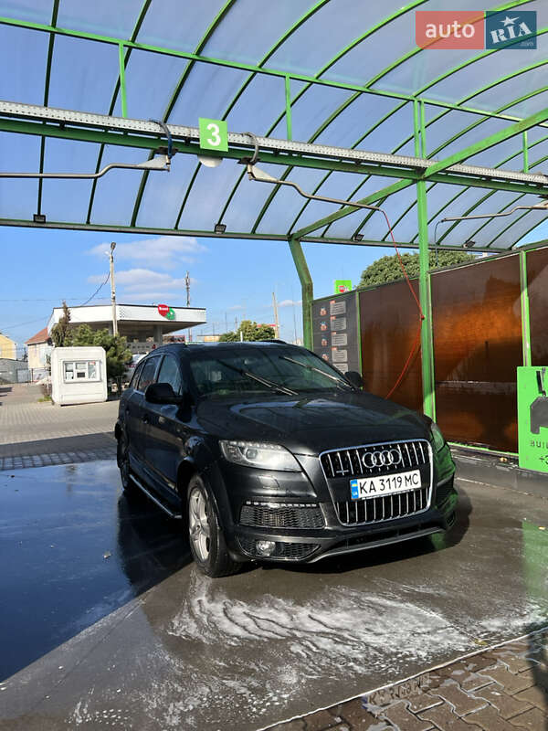 Внедорожник / Кроссовер Audi Q7 2013 в Киеве