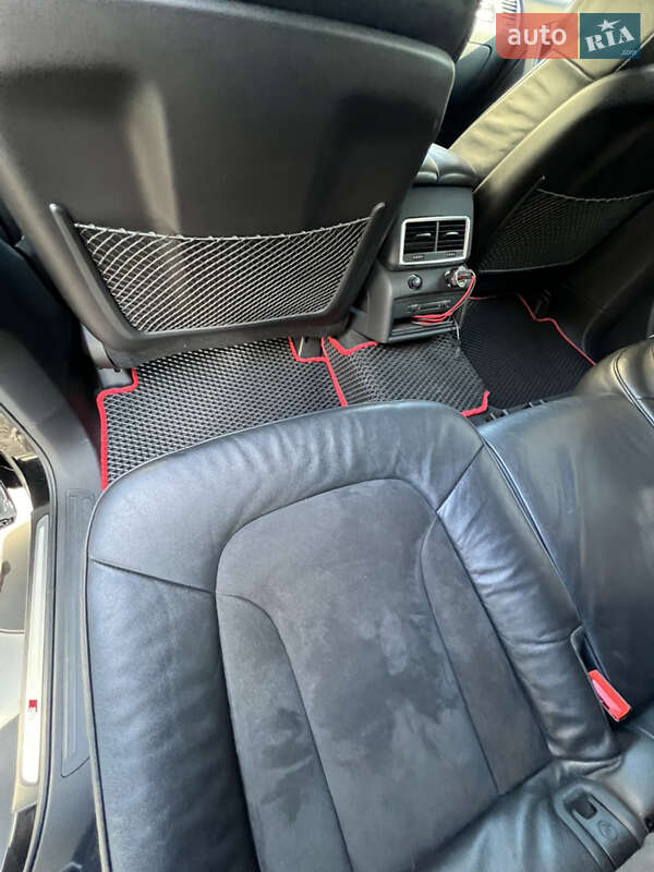 Внедорожник / Кроссовер Audi Q7 2013 в Киеве