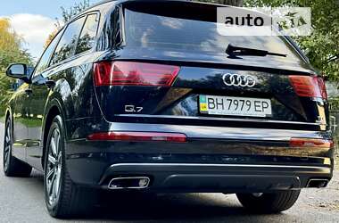 Позашляховик / Кросовер Audi Q7 2017 в Одесі