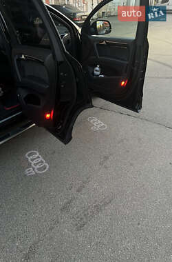 Внедорожник / Кроссовер Audi Q7 2013 в Киеве
