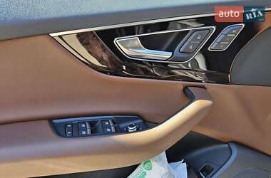 Внедорожник / Кроссовер Audi Q7 2018 в 