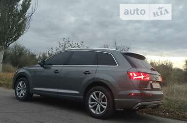 Позашляховик / Кросовер Audi Q7 2017 в Запоріжжі