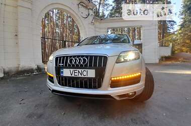 Позашляховик / Кросовер Audi Q7 2013 в Києві