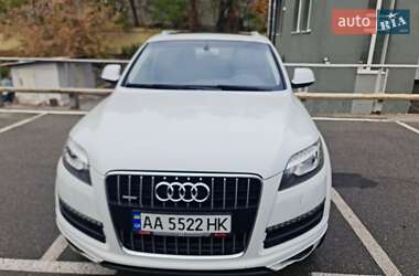Внедорожник / Кроссовер Audi Q7 2014 в 