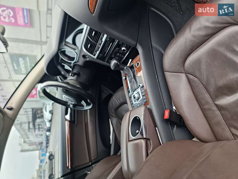 Позашляховик / Кросовер Audi Q7 2014 в Києві