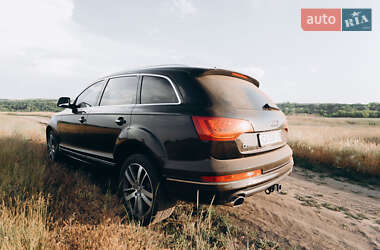 Внедорожник / Кроссовер Audi Q7 2015 в Чигирине