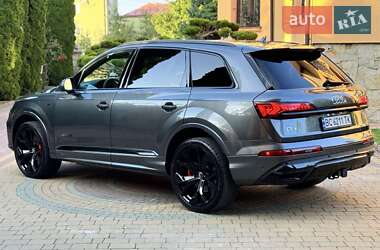 Внедорожник / Кроссовер Audi Q7 2022 в Львове