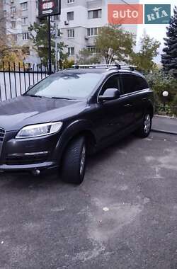 Позашляховик / Кросовер Audi Q7 2007 в Києві