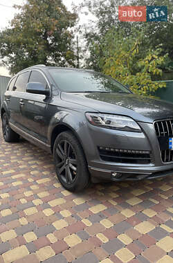 Внедорожник / Кроссовер Audi Q7 2015 в Миргороде