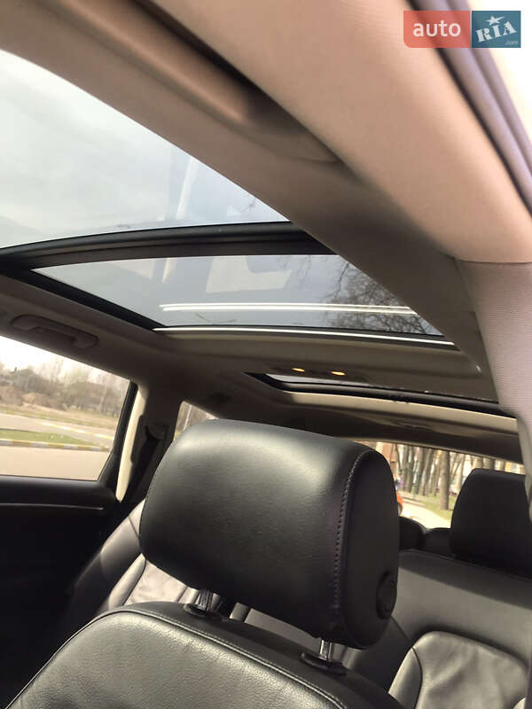 Позашляховик / Кросовер Audi Q7 2012 в Києві