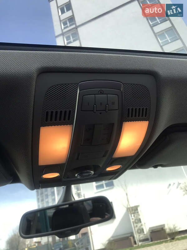 Позашляховик / Кросовер Audi Q7 2012 в Києві