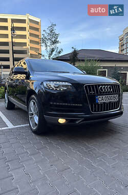 Позашляховик / Кросовер Audi Q7 2013 в Звенигородці