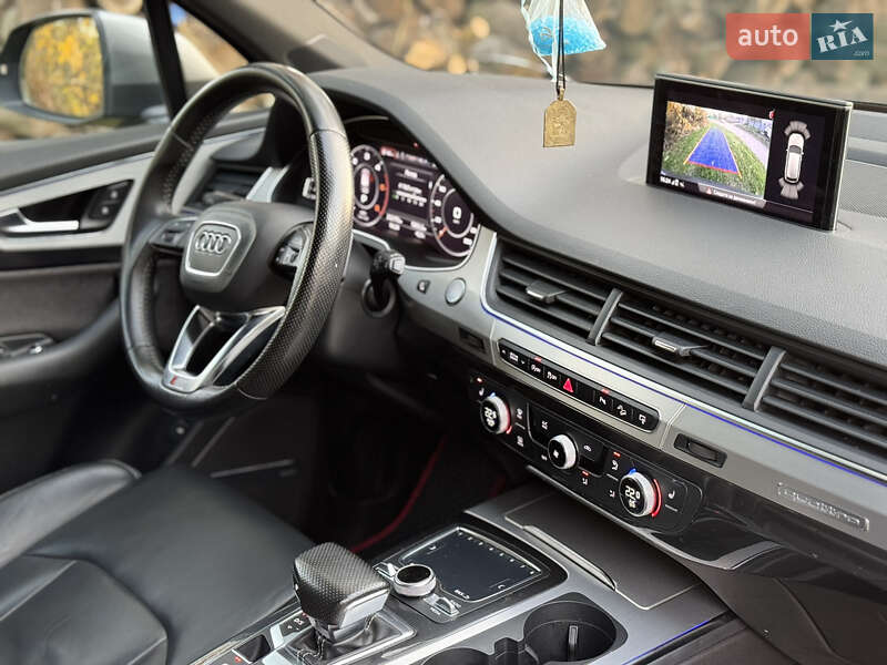 Позашляховик / Кросовер Audi Q7 2017 в Вінниці