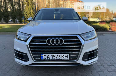 Внедорожник / Кроссовер Audi Q7 2015 в Черкассах