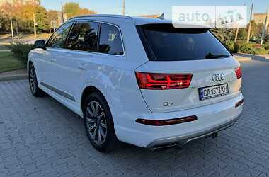 Внедорожник / Кроссовер Audi Q7 2015 в Черкассах