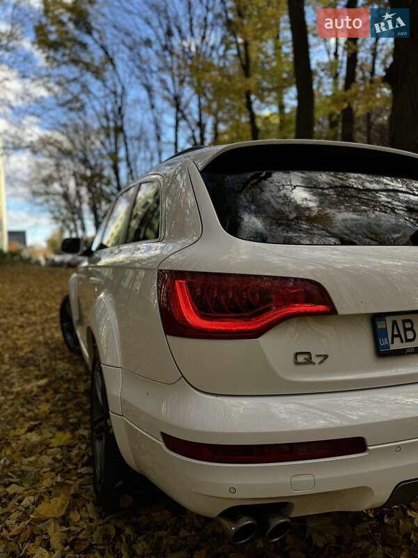 Позашляховик / Кросовер Audi Q7 2011 в Вінниці