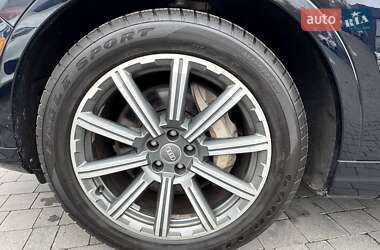 Внедорожник / Кроссовер Audi Q7 2016 в 
