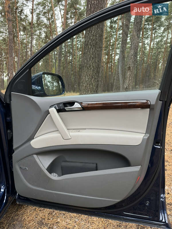 Внедорожник / Кроссовер Audi Q7 2012 в Харькове