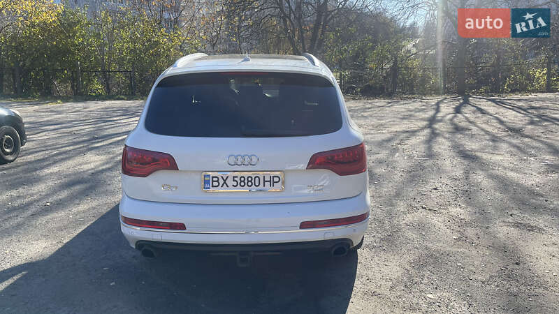 Позашляховик / Кросовер Audi Q7 2015 в Хмельницькому