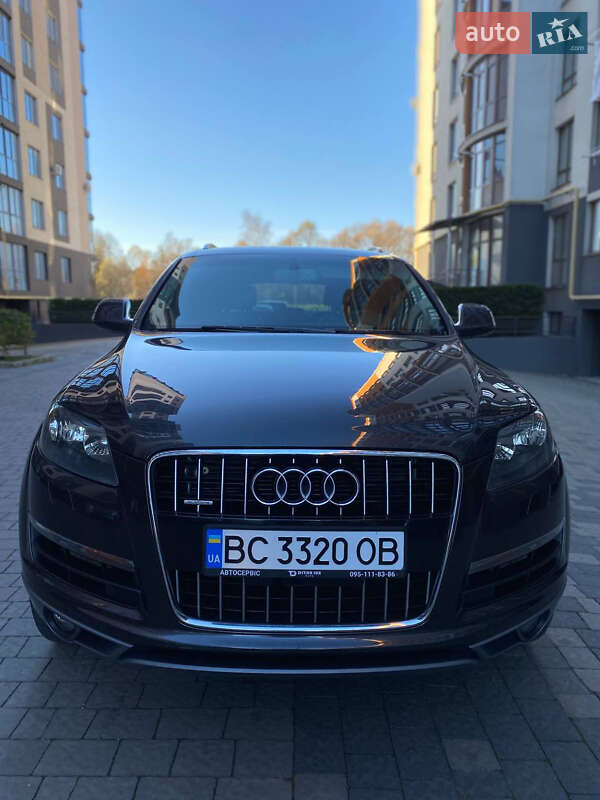 Позашляховик / Кросовер Audi Q7 2011 в Івано-Франківську