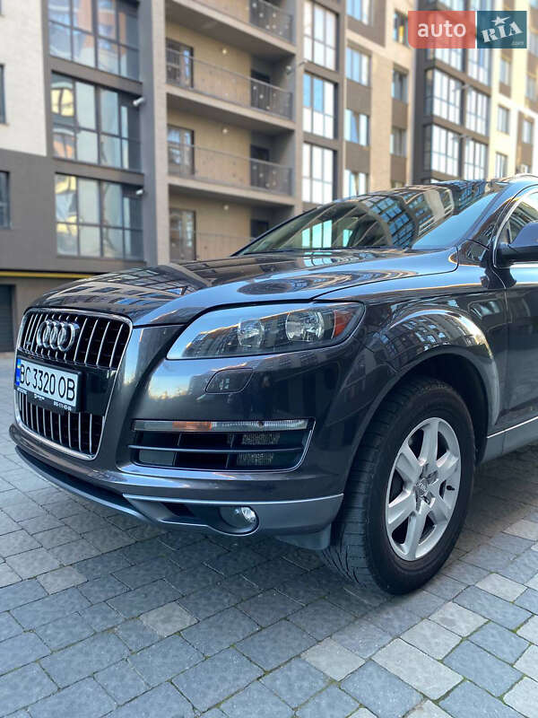 Позашляховик / Кросовер Audi Q7 2011 в Івано-Франківську