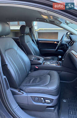 Внедорожник / Кроссовер Audi Q7 2011 в 