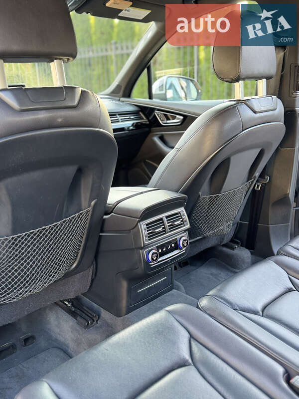 Внедорожник / Кроссовер Audi Q7 2017 в Одессе