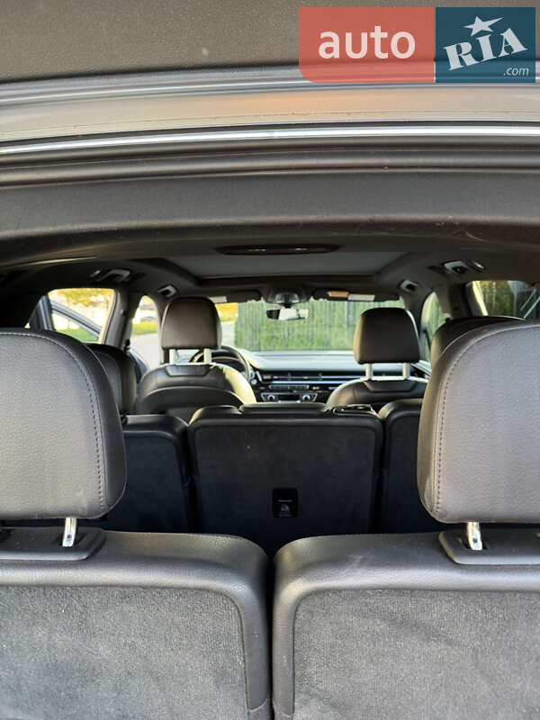 Внедорожник / Кроссовер Audi Q7 2017 в Одессе